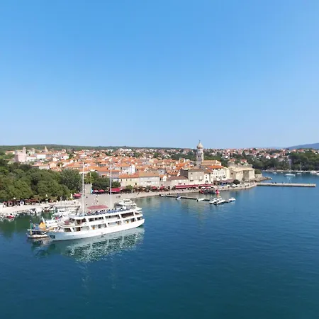 Hana 1 By Interhome Daire Krk Town